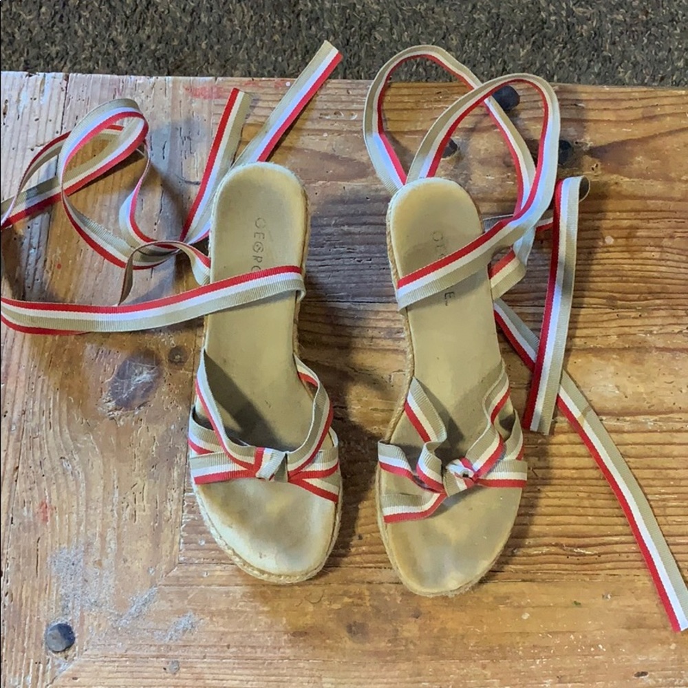Used-wedge sandals